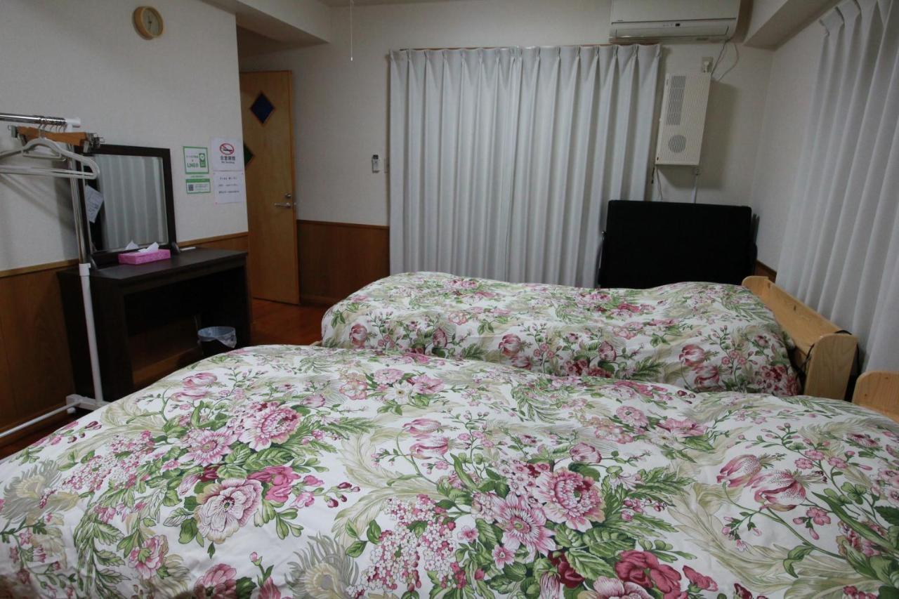 Utopia Mihama Chatan Exteriör bild